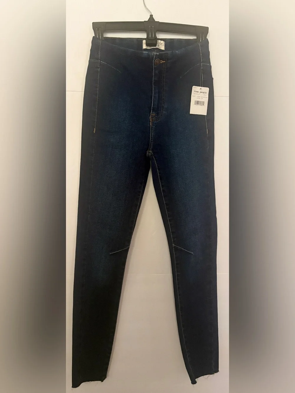 WE THE FREE PEOPLE JEGGINGS FEEL LIKE SUNSHINE Tag Sz26 WAIST Measure 24”*Macys*